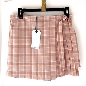 New POTTER’s POT plaid skort
